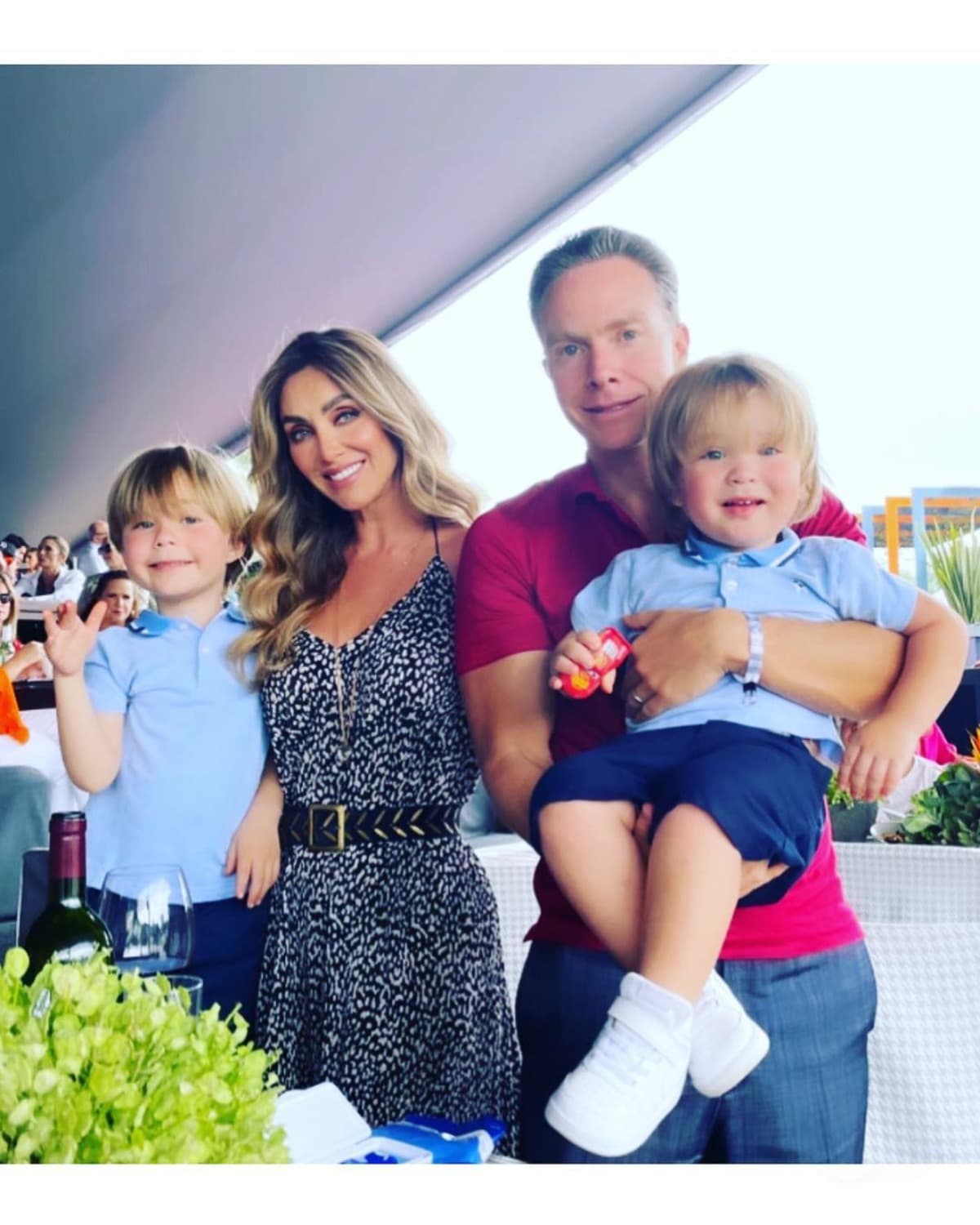 Anahí celebra su aniversario con fotos junto a su esposo; hace conmovedora petición
