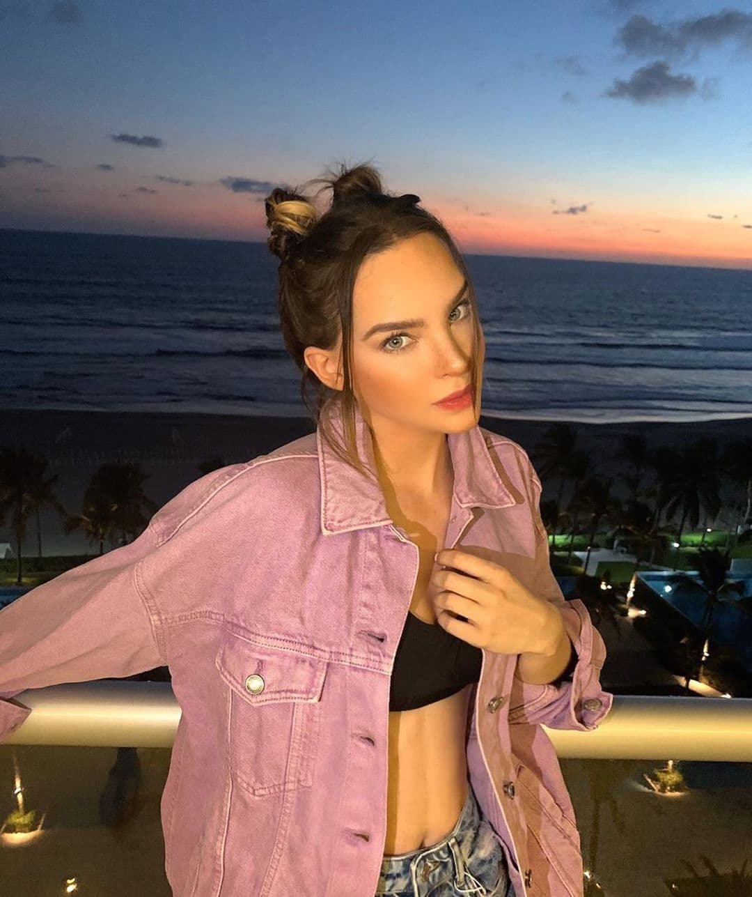 Belinda sorprende con fotos de su radical cambio de look: de castaña a súper rubia