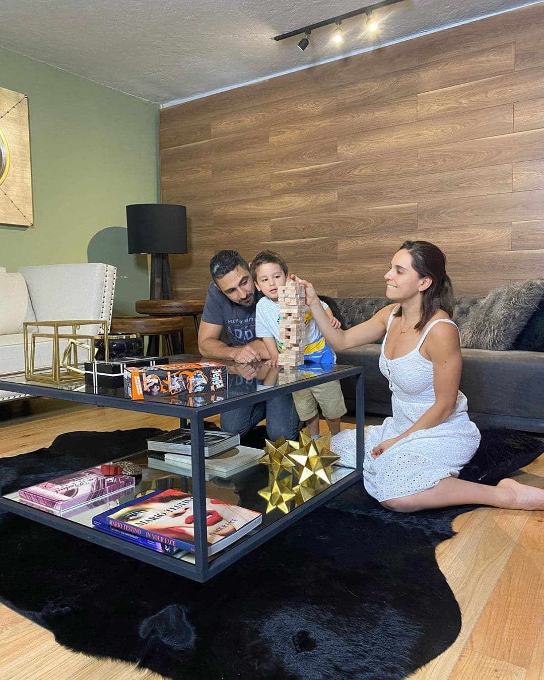 Tania Rincón terminó uno de los proyectos más ambiciosos de su carrera: Guerreros 2020, donde anunció que junto a su esposo Daniel está en la dulce espera de su segundo bebé: una niña a la que llamarán Amelia. Además de destapar detalles de su vida privada en televisión, la conductora ha dejado ver en repetidas ocasiones cada rincón de la casa que comparte con su marido y su hijo Patricio en redes sociales.