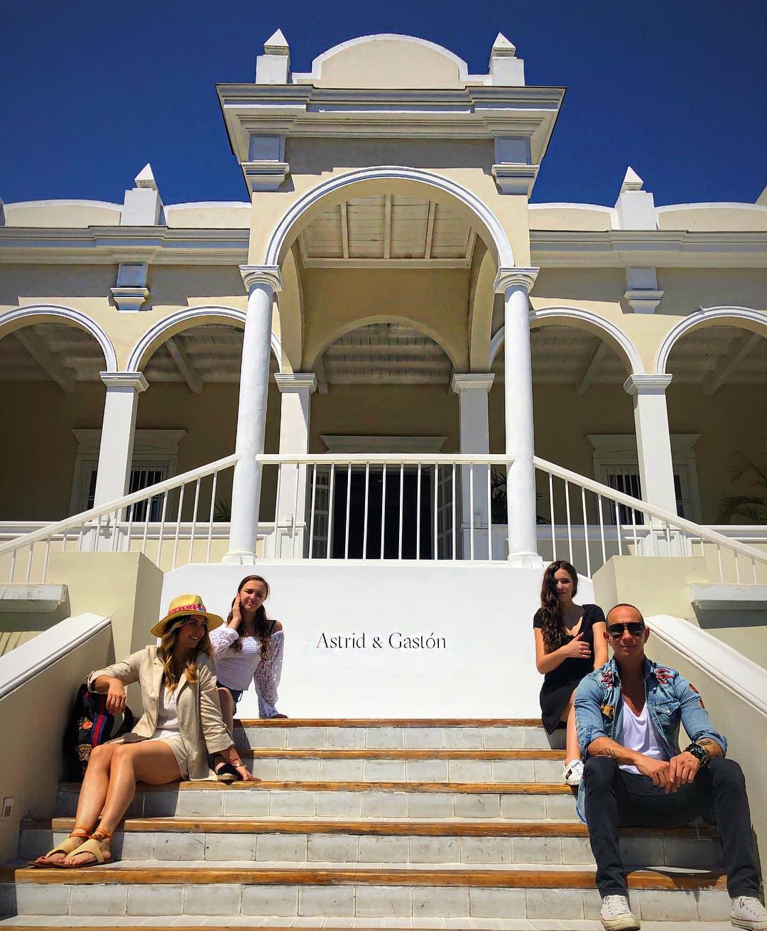 La familia Rubín Legarreta no sólo disfrutó de los lugares turísticos del país latinoamericano, también de las delicias culinarias como ceviche y pollo al ají.