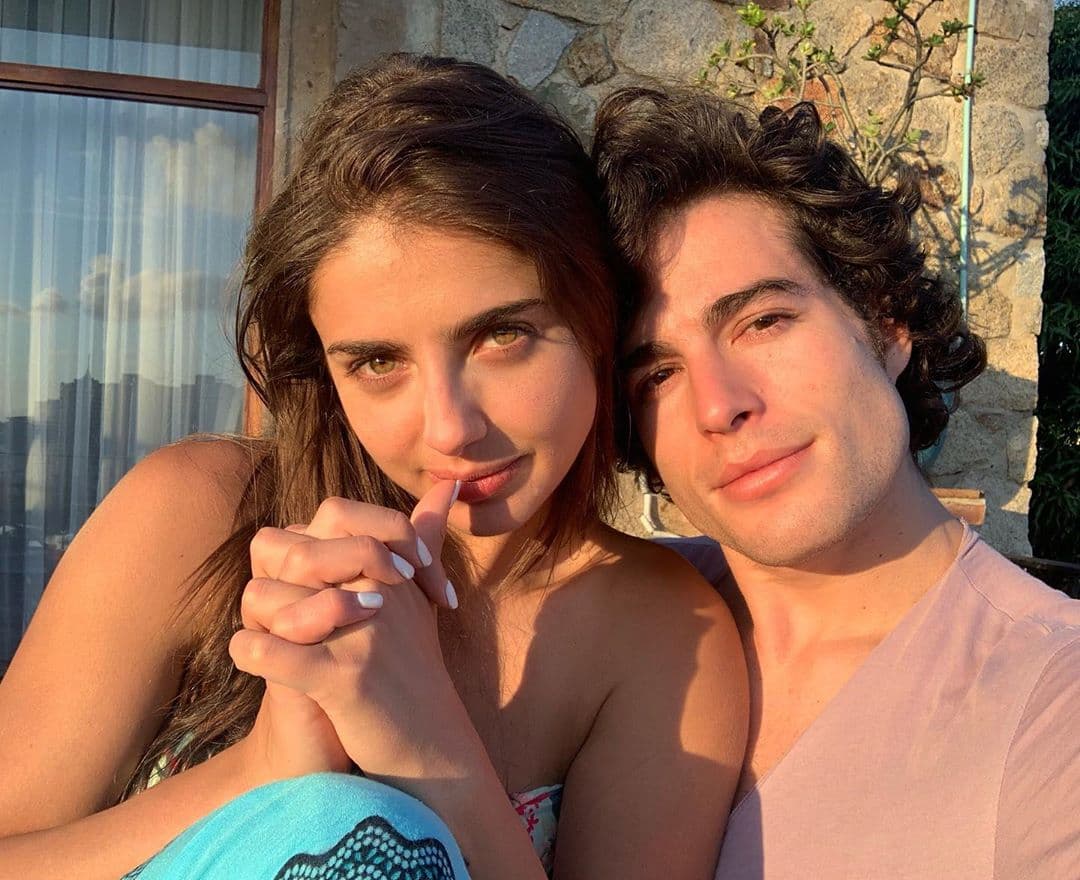 Así es como, hasta el momento, se han expresado algunos famosos del rompimiento de una de las parejas preferidas de la televisión y el mundo de la farándula. Sigue disfrutando de su más reciente actuación como pareja en la telenovela 'Quererlo Todo' de lunes a viernes a las 3:30 p.m. por Las Estrellas.