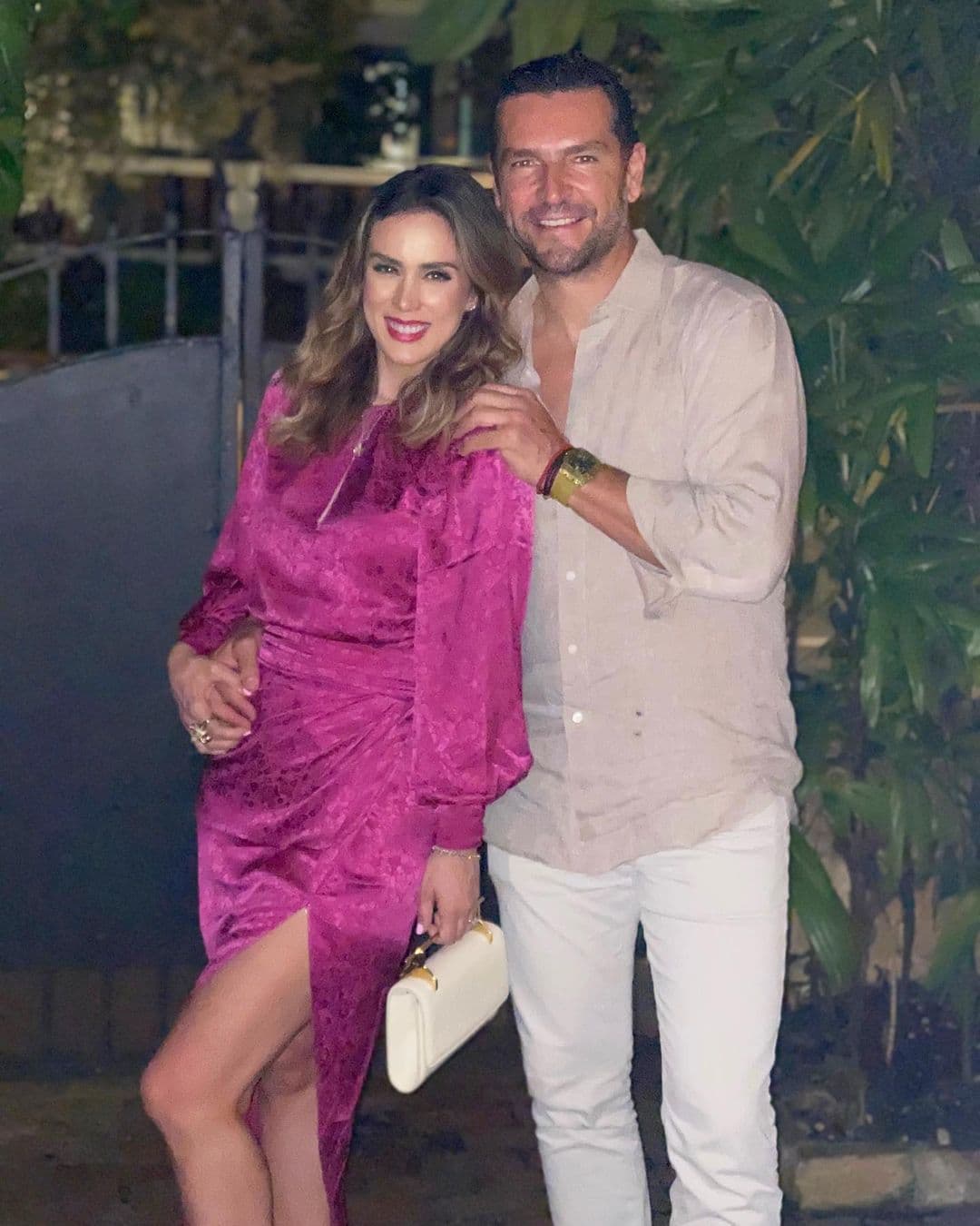 Jacky Bracamontes destapa en pleno aniversario que tendrá una segunda boda