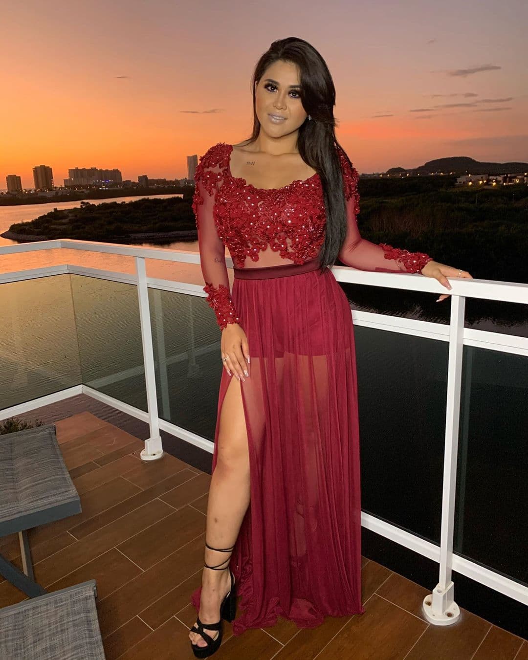 Gomita ya no quiere gastar el dinero con ‘chacales’ y revela el regalo que preparó para su familia