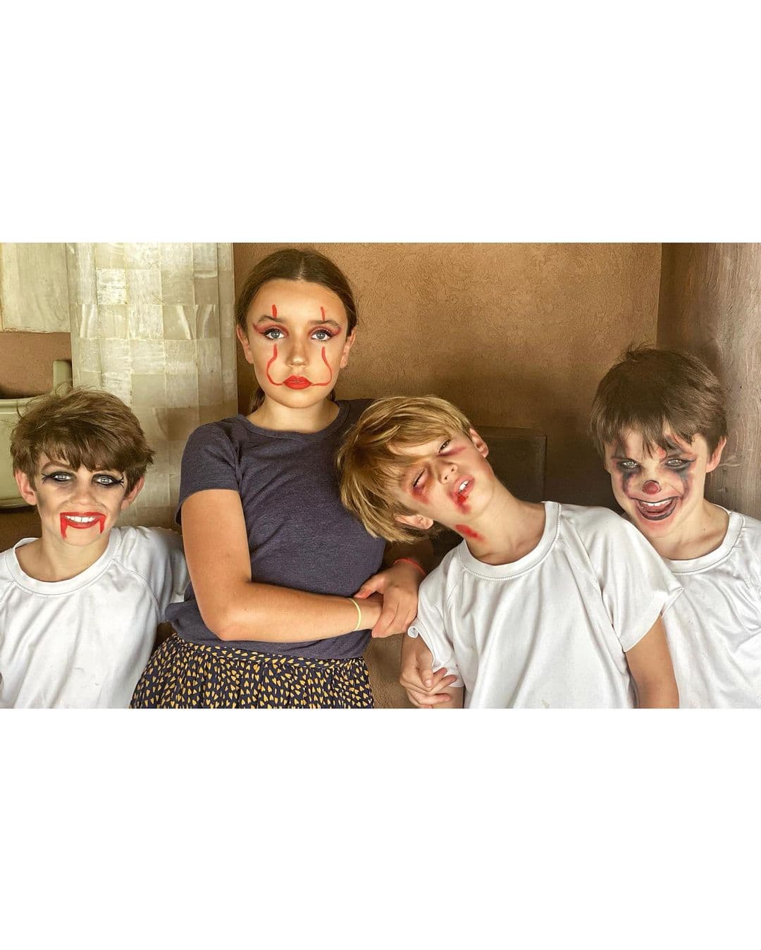 Inés Gómez Mont hizo gala de sus habilidades artísticas y se encargó de caracterizar a sus hijos para una actividad escolar que terminó sorprendiendo a sus seguidores por lo profesional que quedó el resultado final.
