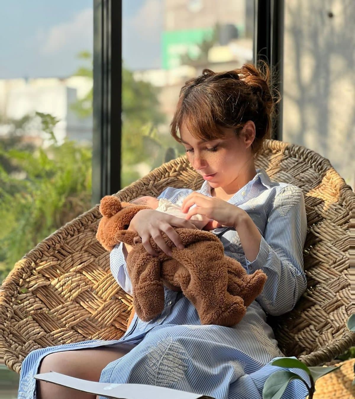 La primera vez que la recién nacida se volvió tendencia en redes sociales fue con la foto con la que su famosa mamá anunció su llegada al mundo.