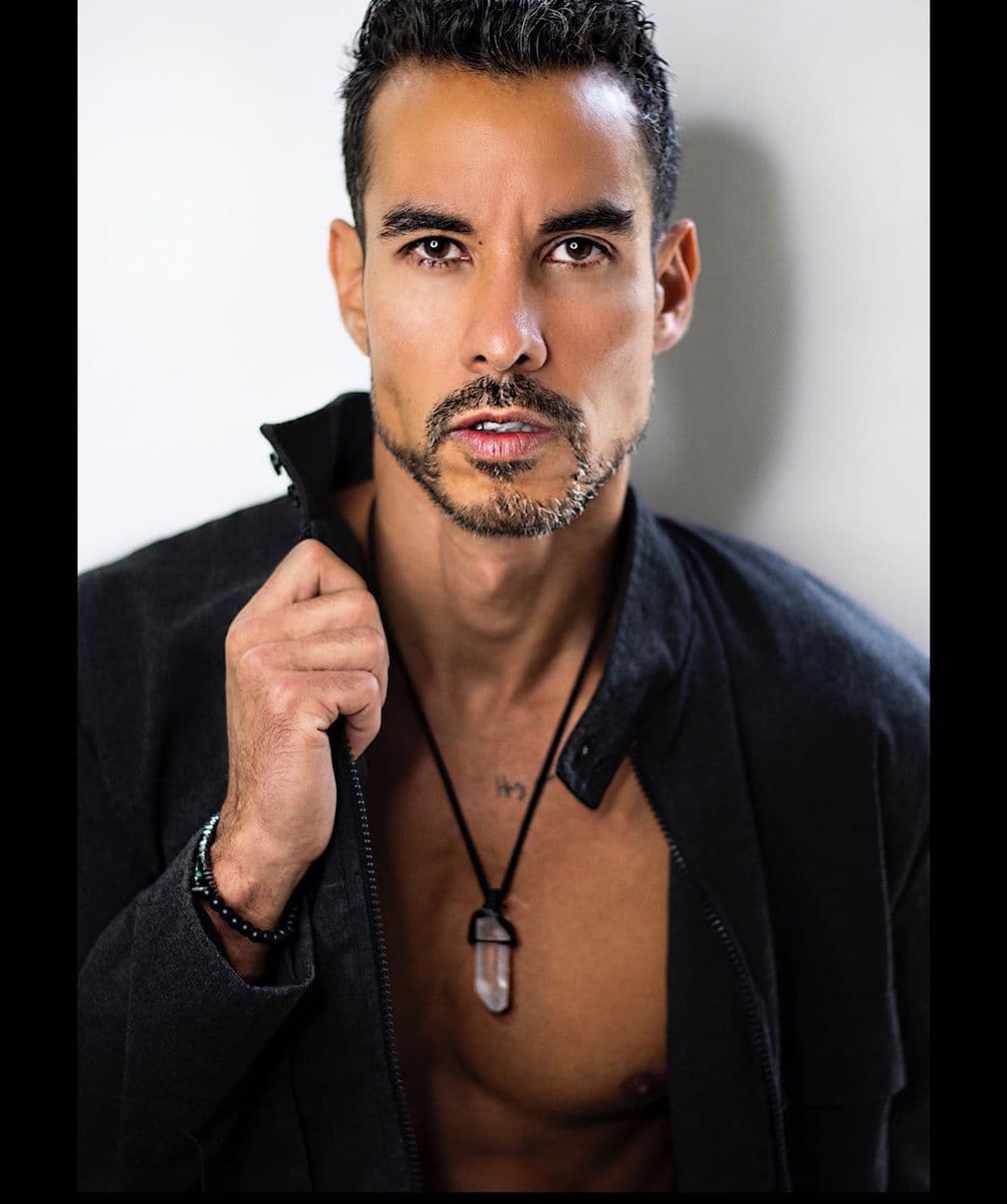 La mañana del domingo 24 de noviembre, fue reportado el secuestro del actor Alejandro Sandí, quien se encontraba en las inmediaciones del Nevado de Toluca con sus amigas, Esmeralda Ugalde y Vanessa Arias.