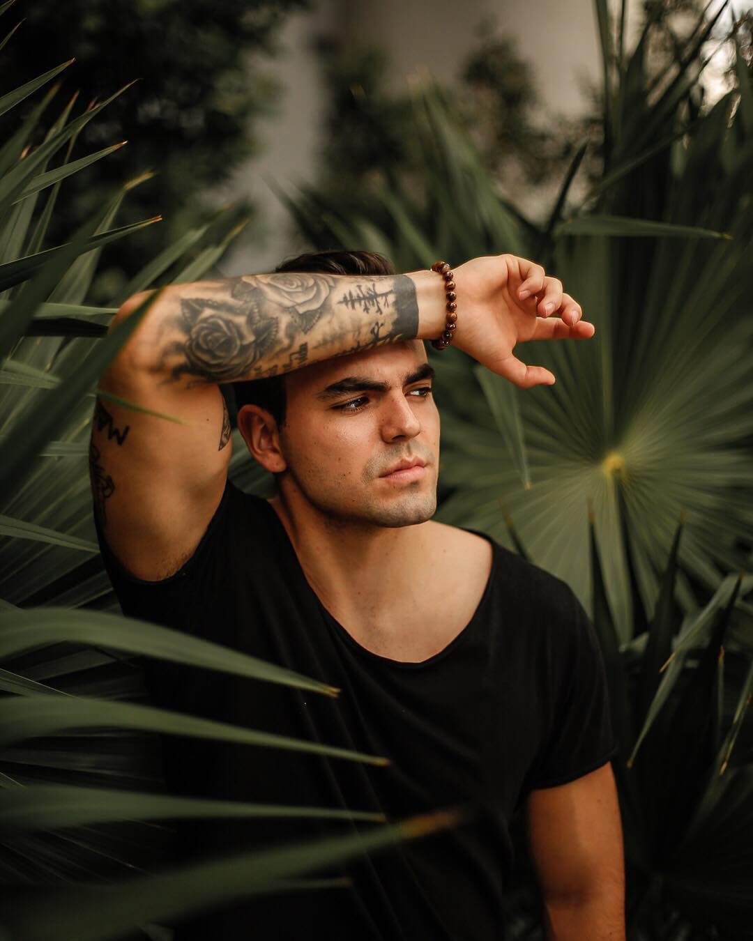 Gracias a esos retratos quedó al descubierto su gran parecido físico con José Eduardo Derbez.