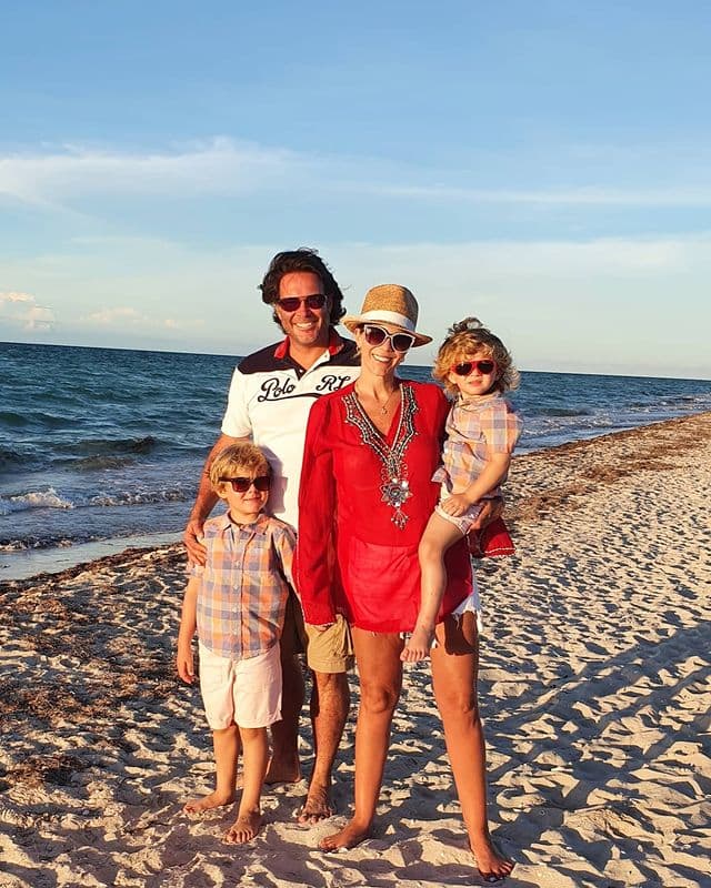 En marzo de 2017, la pareja le dio la bienvenida a Mauro, quien fue una sorpresa y es que por mucho tiempo Crassus buscó embarazarse sin éxito alguno. Era tanta la felicidad que el pequeño fue presentado en televisión nacional.