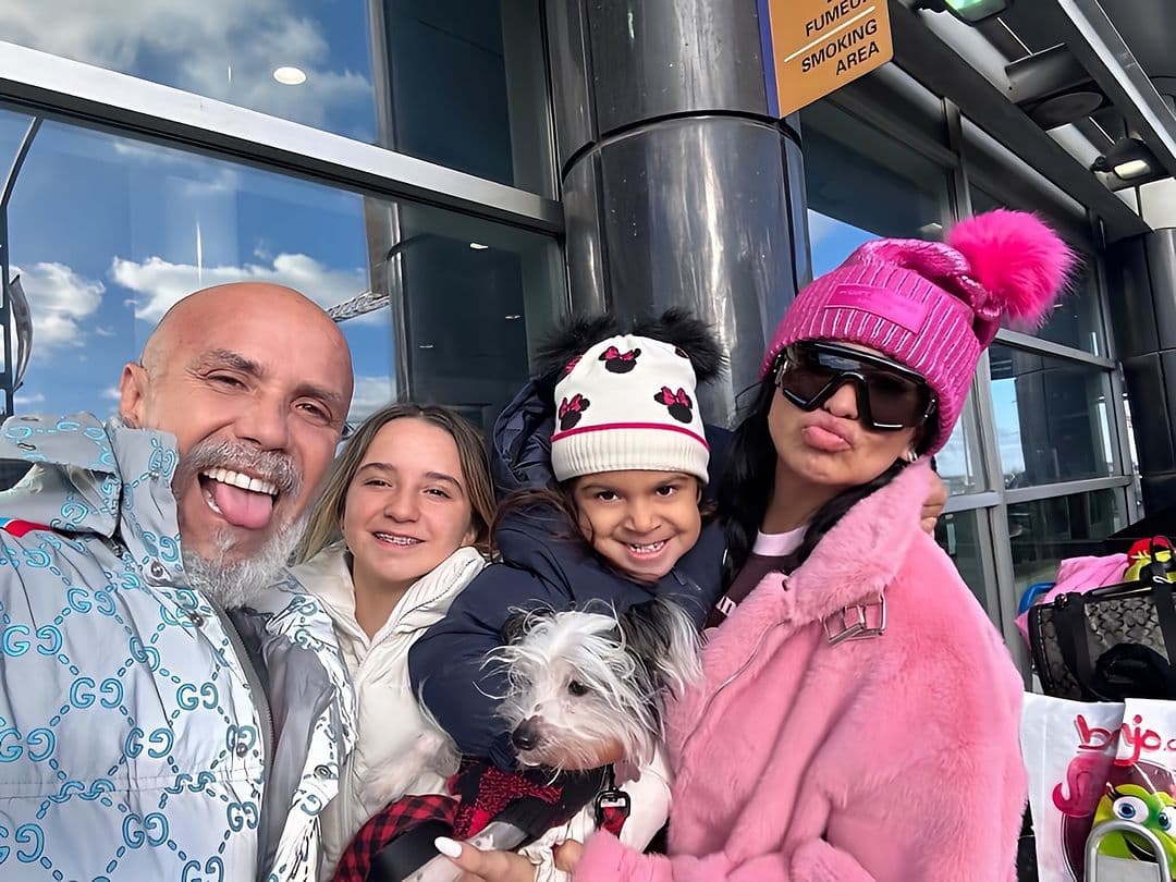 La Wanders Lover y su familia.