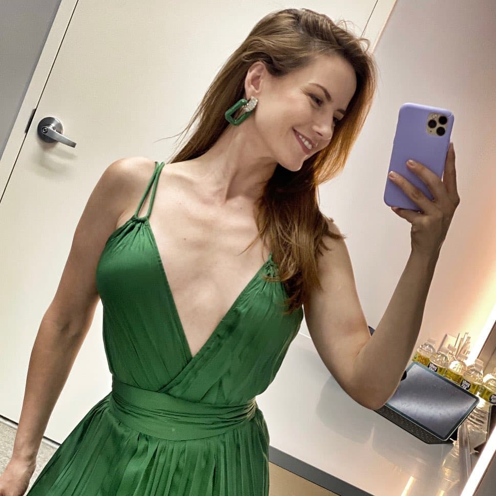 Altair Jarabo despide el año con look de este color