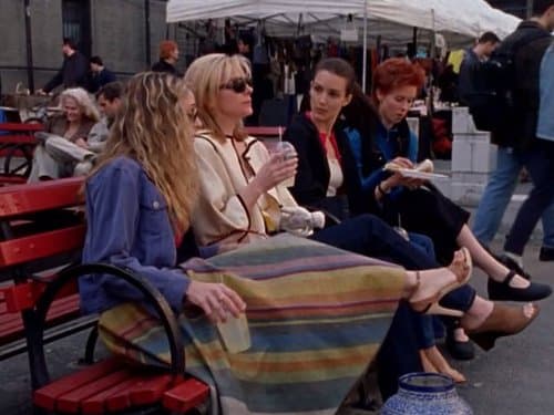 10. Las amigas son lo más importante. Las relaciones van y vienen pero tus amigas siempre estarán cuando las necesites.