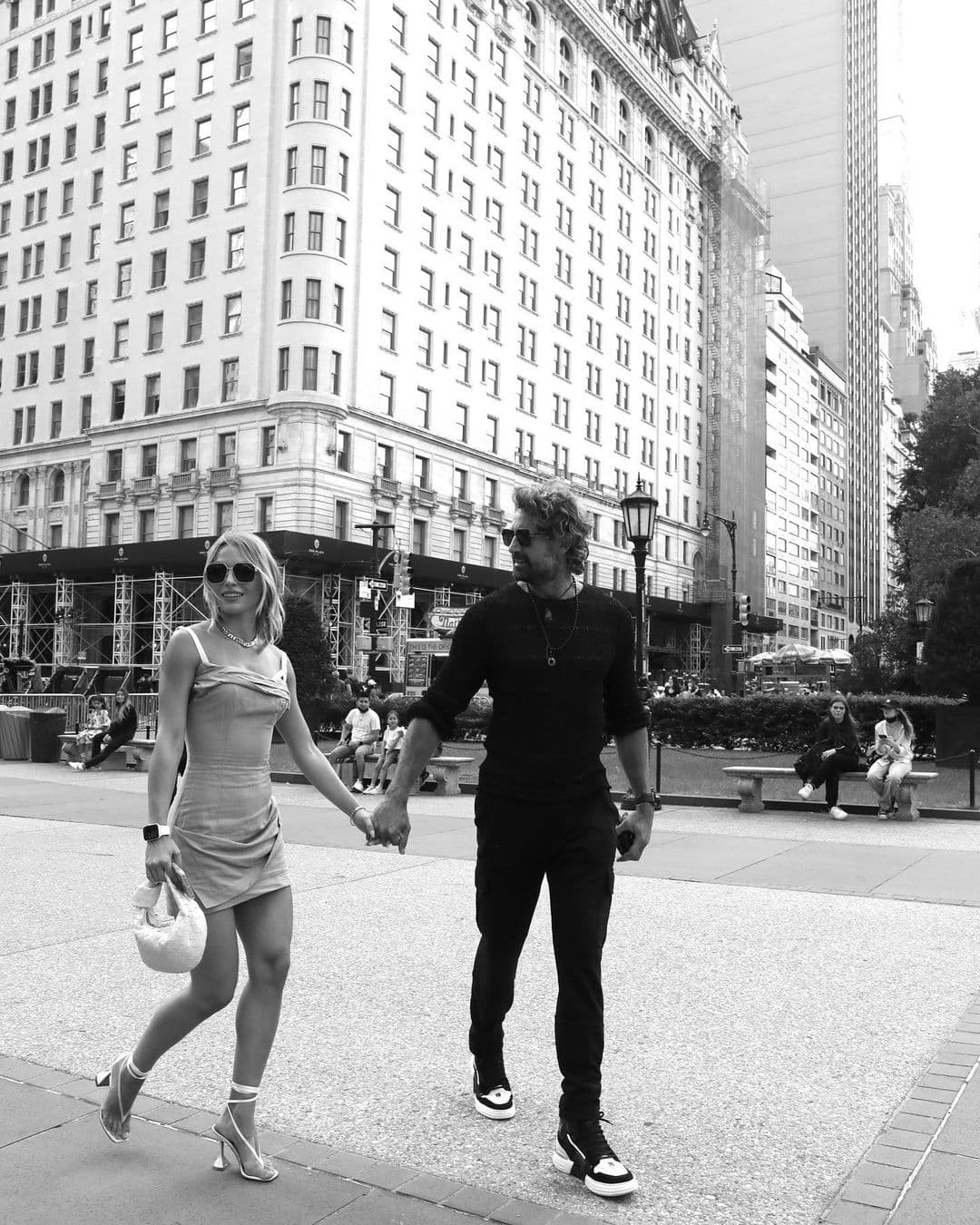 Gabriel Soto e Irina Baeva: 5 románticas fotos en pareja