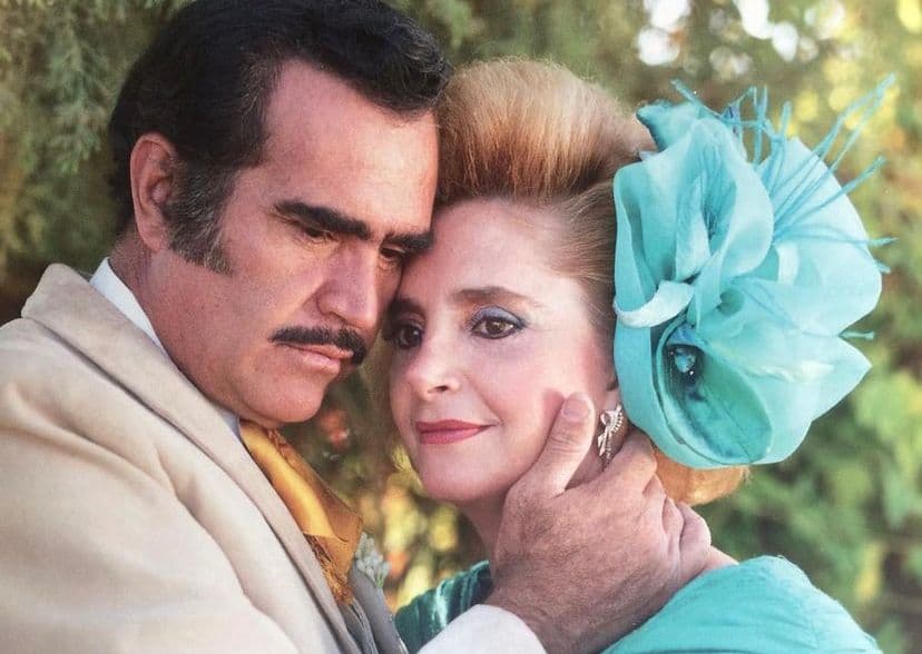 "Para mí no existe más que mi vieja y todavía está muy hermosa, se cuida mucho. (Con ella) Me la paso contento y ella también".
