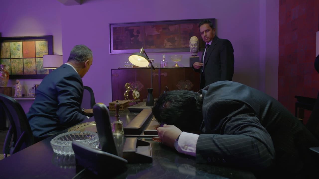 El guardaespaldas mata sin piedad a Wan como muestra de lealtad al coronel.