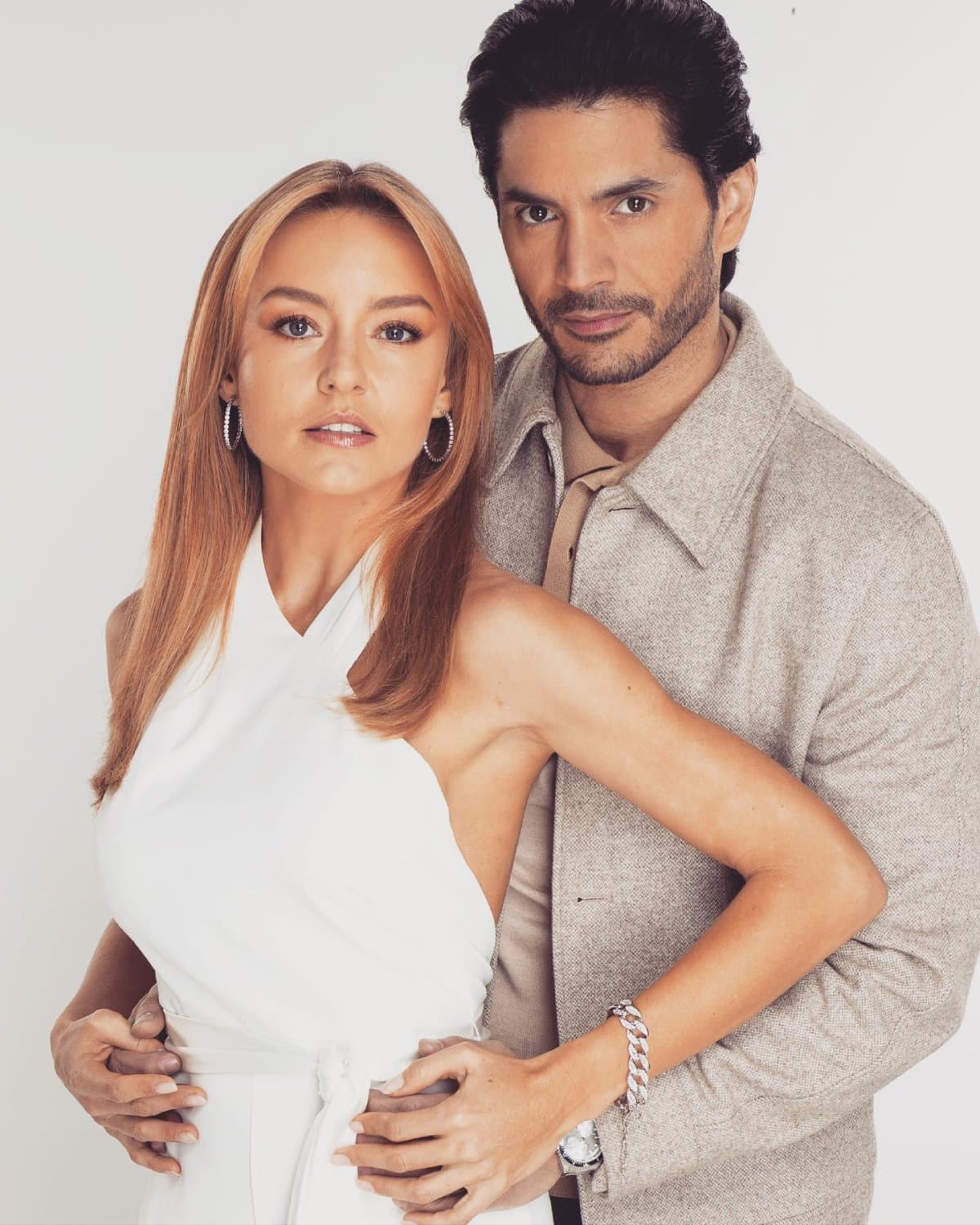 Angelique Boyer asombra al publicar, por fin, foto con ‘Matías Torrenegro’ de ‘El Amor Invencible’