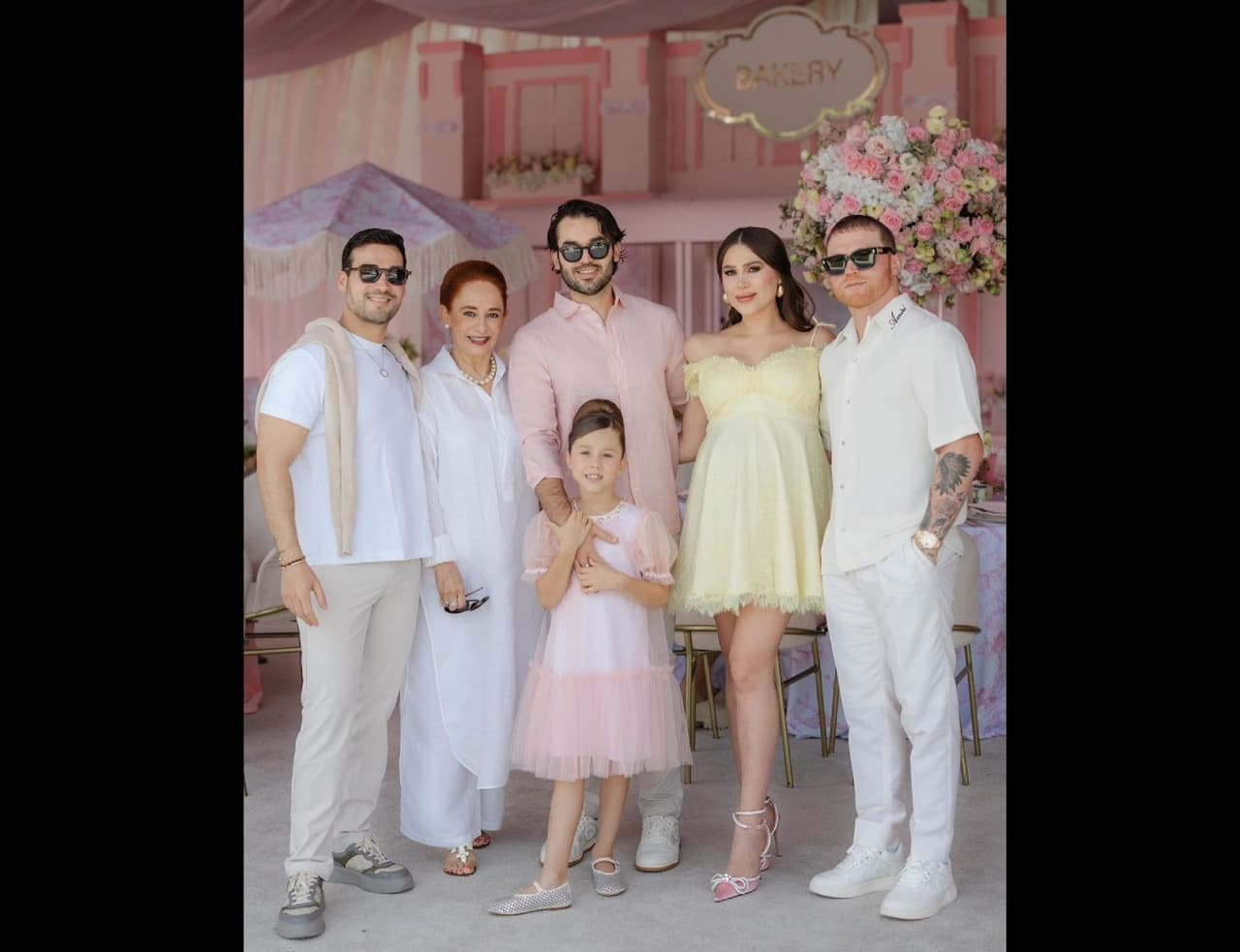 Saúl Canelo Álvarez y su esposa Fernanda Gómez celebran baby shower de su segunda hija.
