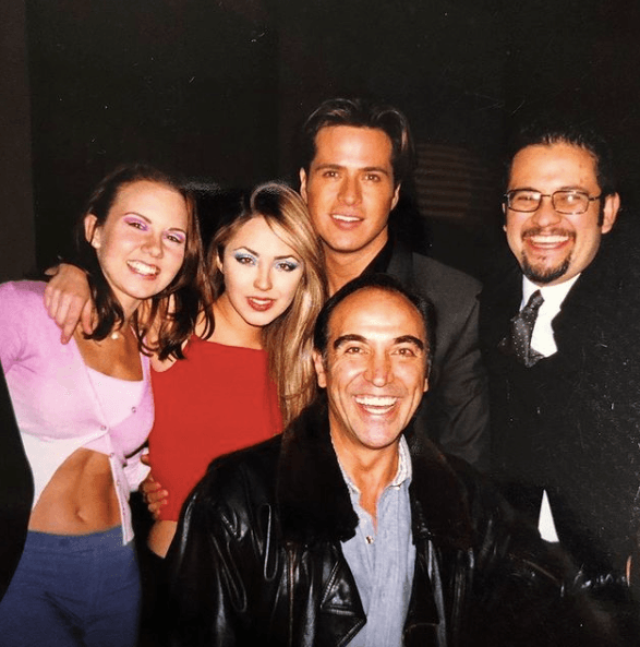 No te pierdas la retransmisión de esta poderosa historia el próximo lunes 12 de abril por Tlnovelas. El horario en su primera semana, será de lunes a viernes a las 11:50 a.m., con repetición a las 8:00 p.m. hora México. Para su segunda semana, cambiará a las 11:00 a.m. y 7:10 p.m. Además, el sábado y el domingo habrá un maratón a las 00:55 a.m.