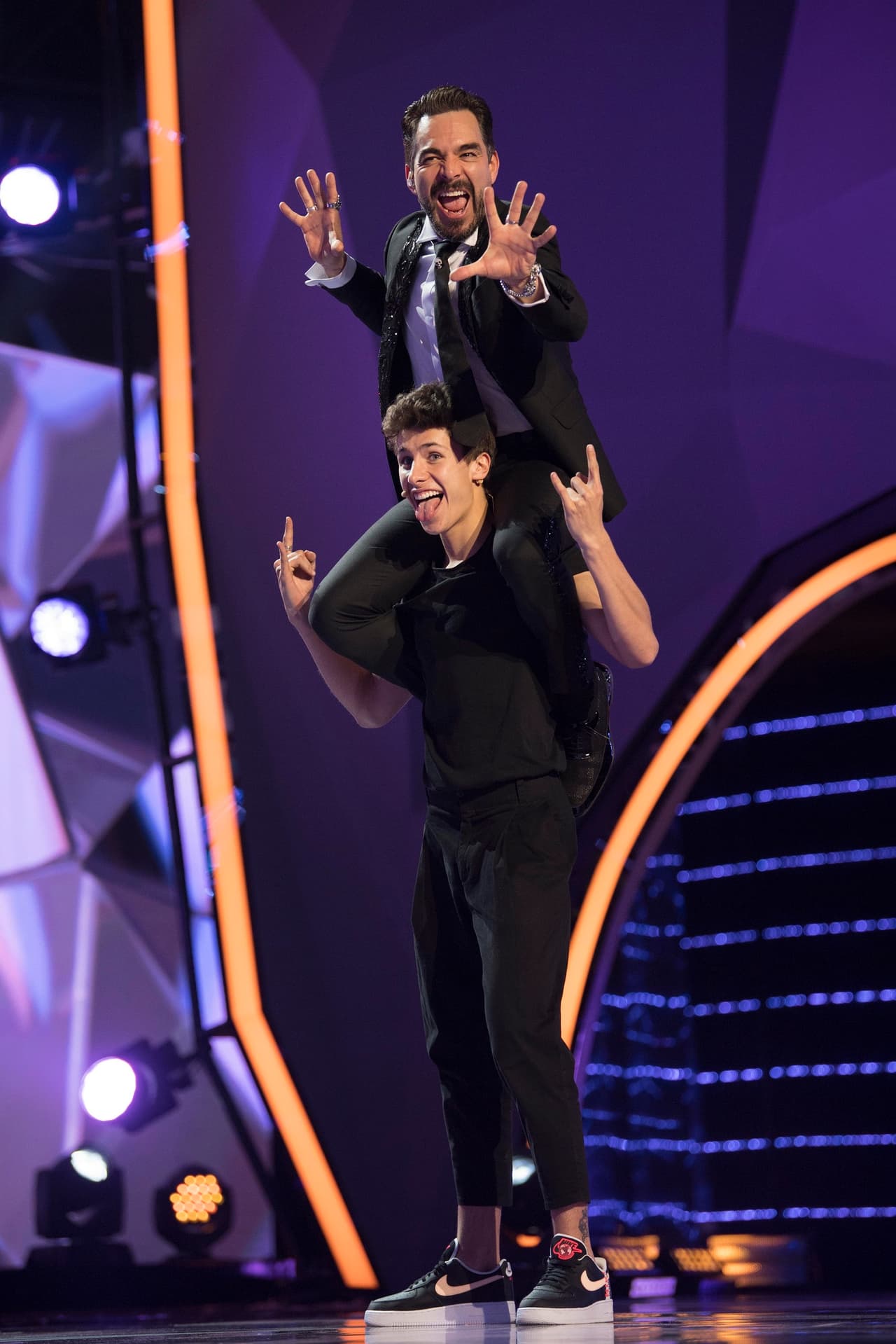 Una de las amistades que Omar Chaparro se lleva de ¿Quién es la Máscara? es la de Juanpa Zurita, con quien compartió momentos muy divertidos.