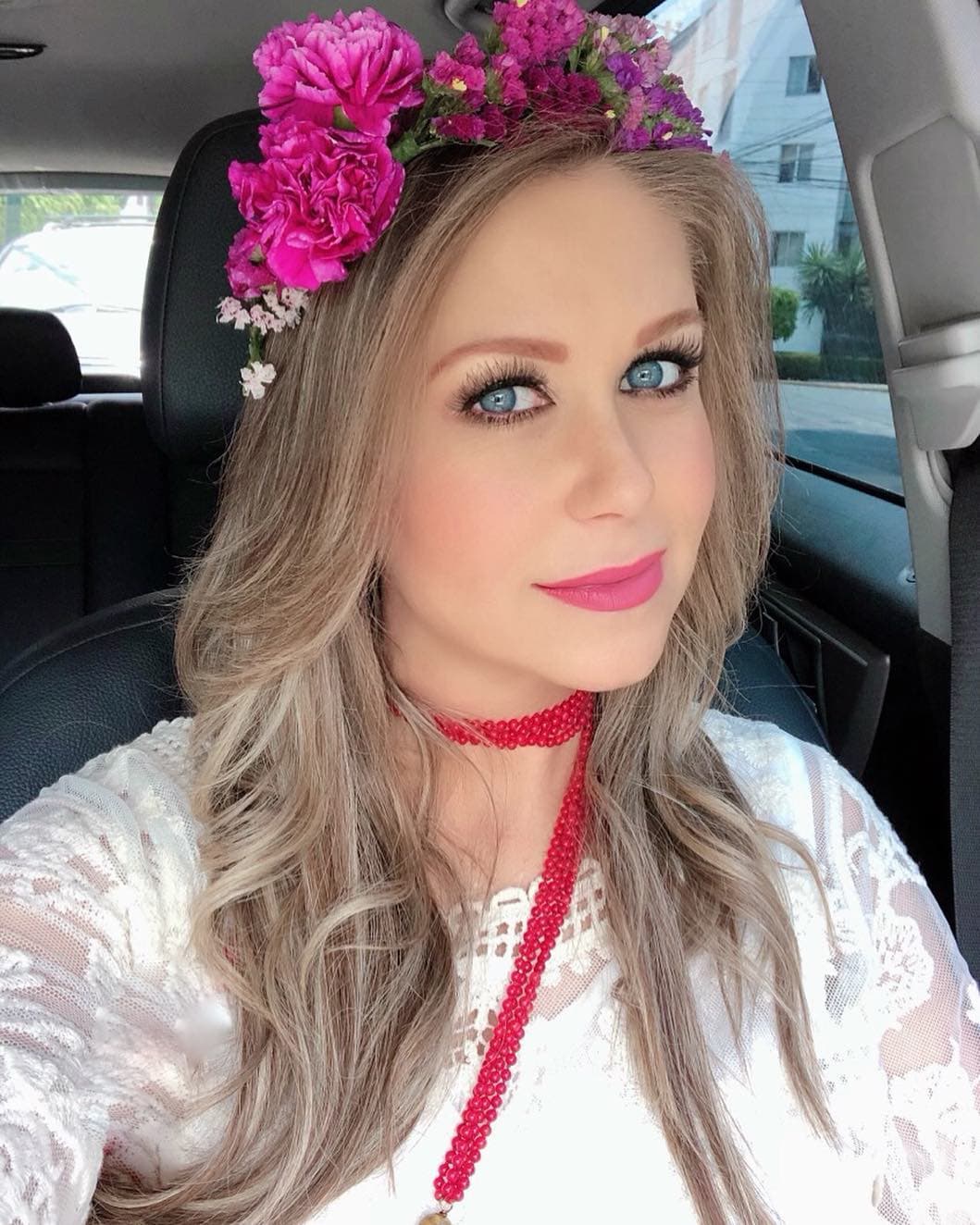 Así de delgada se ve Ingrid Martz a casi un mes del nacimiento de su hija