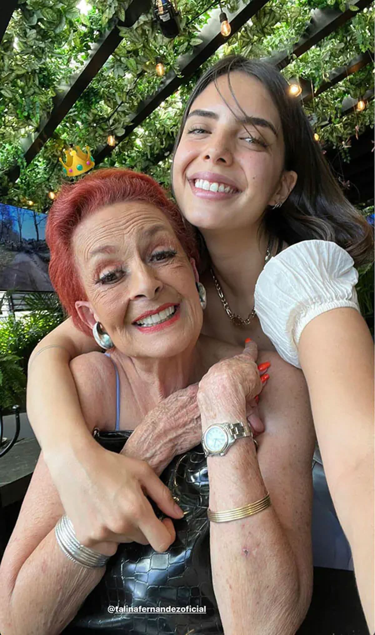 Nieta de Talina Fernandez publica foto de su abuela besando a su novio