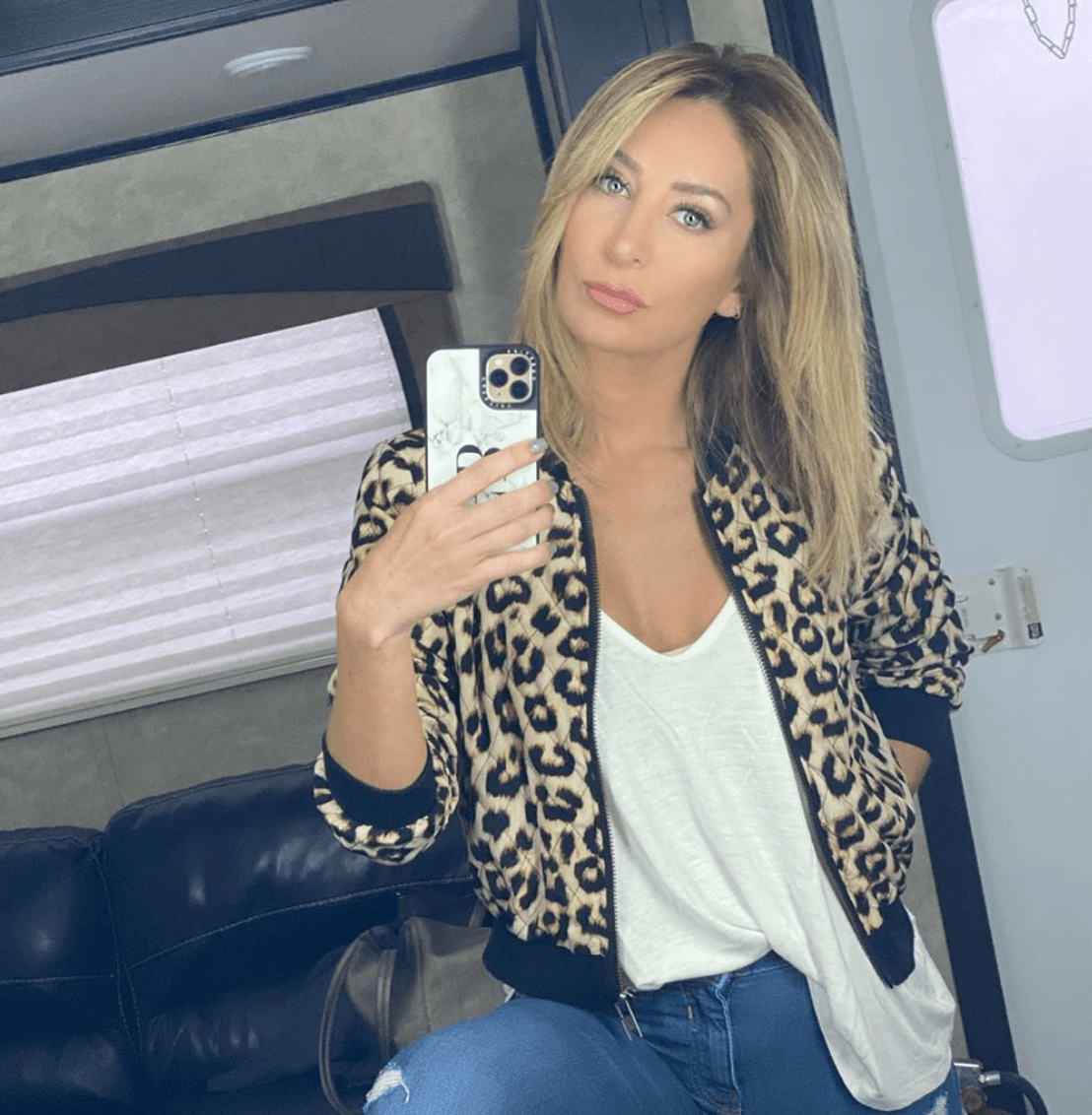 Geraldine Bazán sube video con un misterioso galán y después lo borra, ¿la razón?