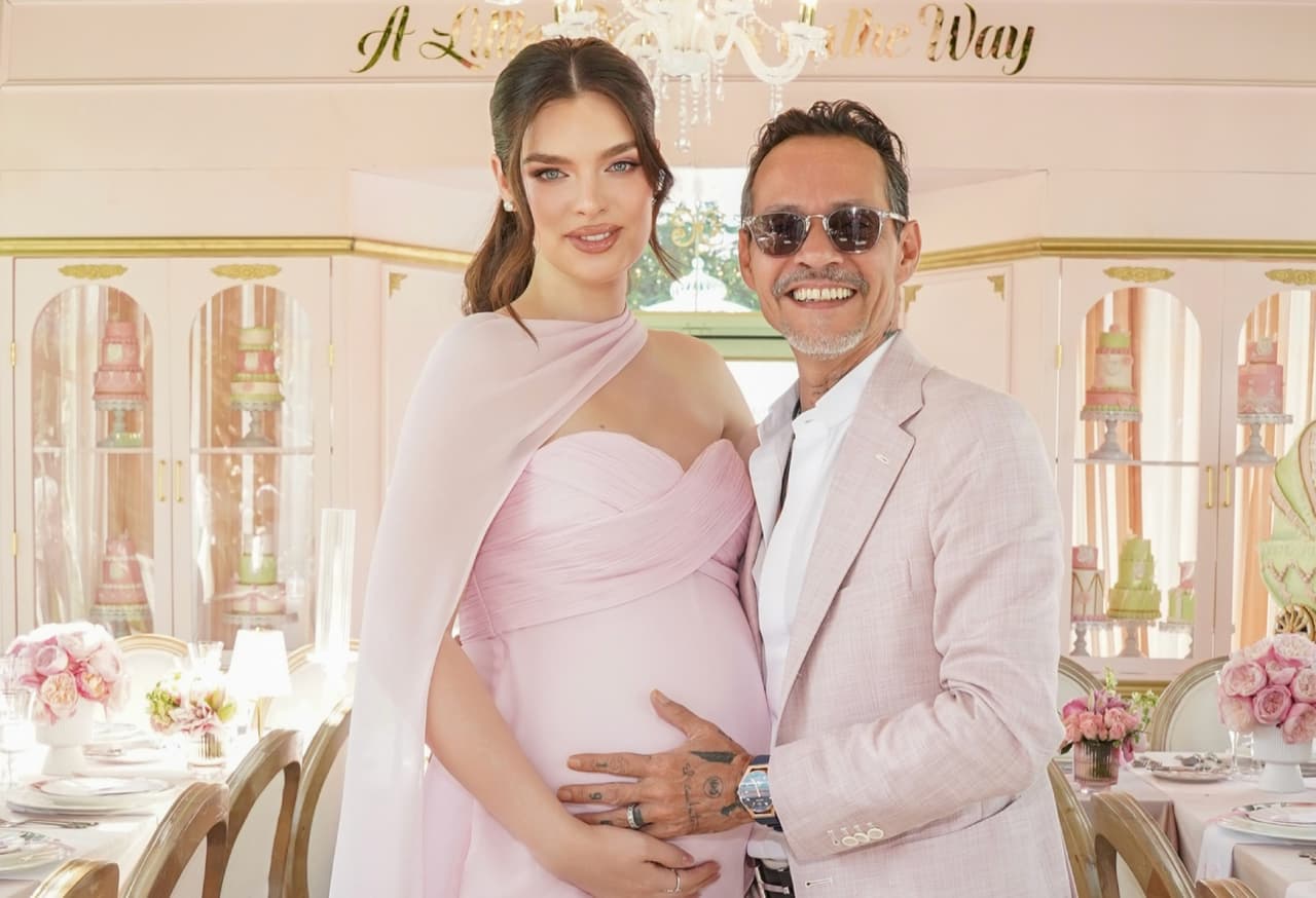 Marc Anthony se convierte en papá por octava ocasión y presume a su hija con tiernas fotos