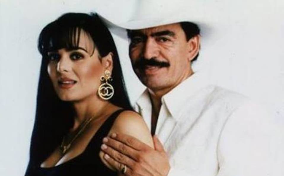 1985: Maribel Guardia y Joan Sebastian.