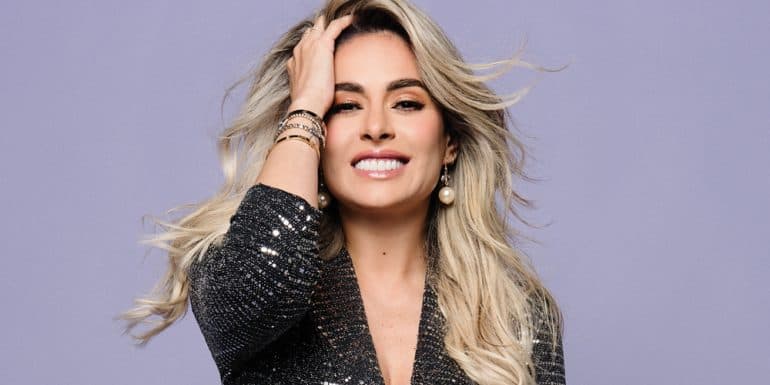 Galilea Montijo engalana la portada de una de las revistas para mujeres más leídas.