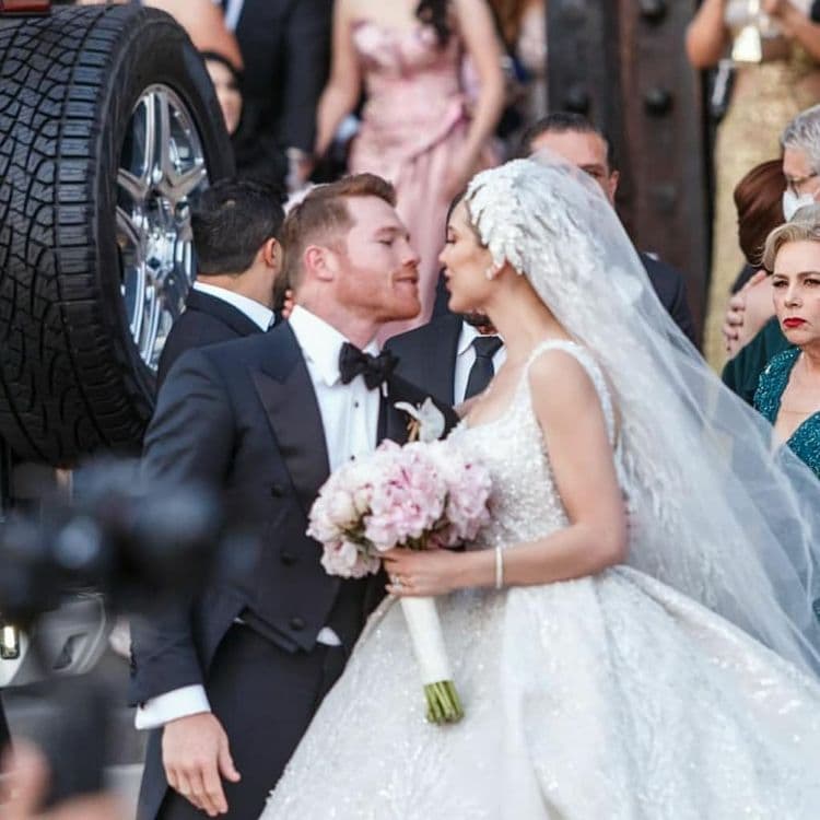Canelo Álvarez y su millonaria boda: de su llegada a la iglesia hasta el concierto de Maná