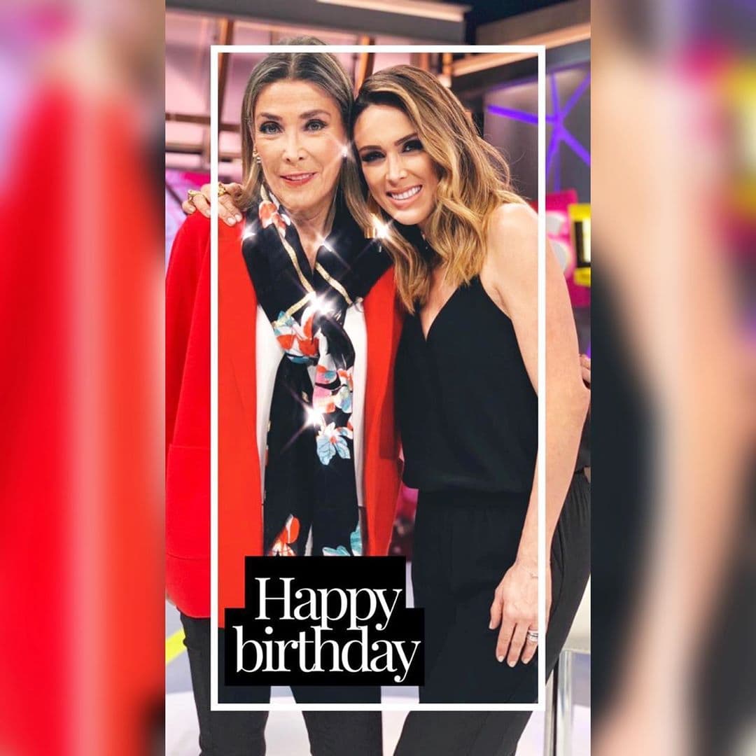 Sin duda,
<b> Jacqueline Bracamontes</b> es una de las celebridades más guapas en México, por lo que muchos de sus seguidores aseguran que es por el gran parecido a su madre, Jaqueline Van-Hoorde, quien en repetidas ocasiones se ha robado miradas por su gran estilo y porte. 
<br>