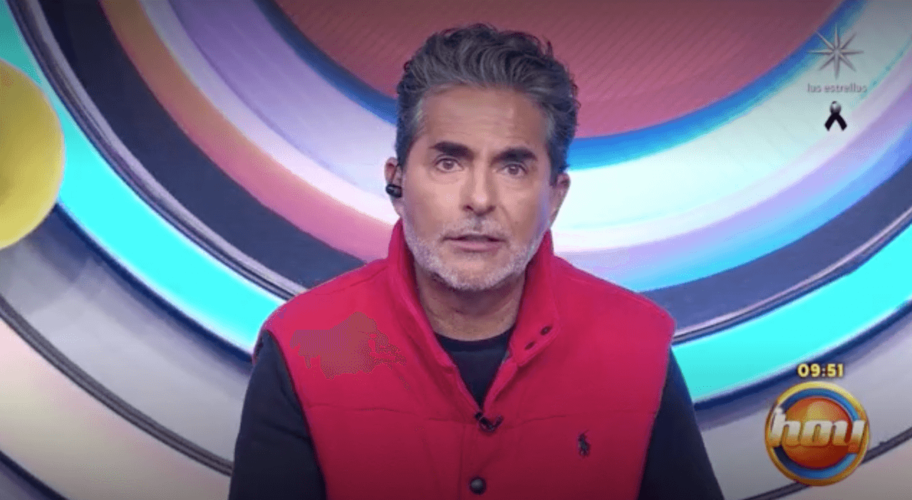 Televisa, moño negro.