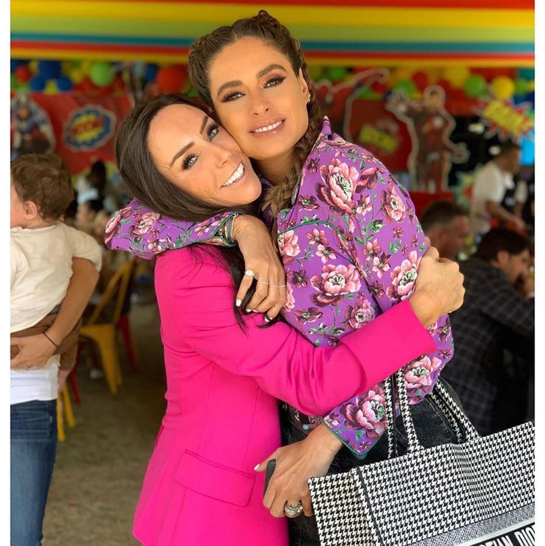Desde que iniciaron su amistad, Galilea Montijo e Inés Gómez Mont ya se consideraban comadres, pero con el nacimiento de María, hija de Inés, lo hizo oficial.