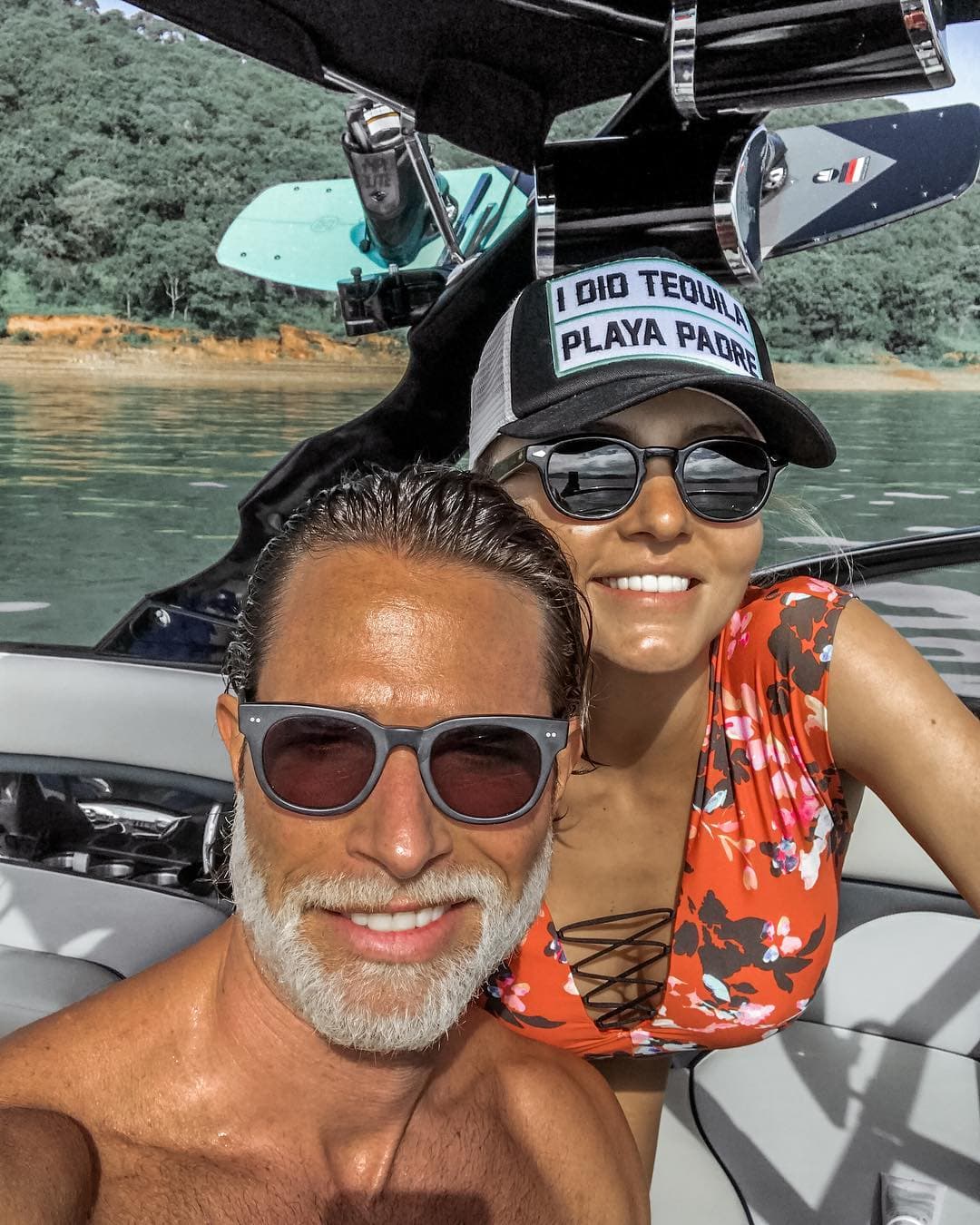 El actor se unió a un recorrido de motociclistas por Estados Unidos, por lo que estará separado de su novia Angelique Boyer, por algún tiempo.