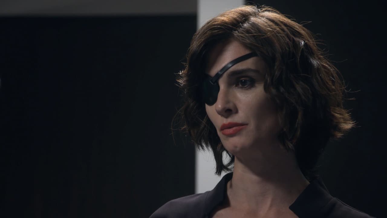 "A veces se tiene que pagar un precio muy alto, pero hay que estar dispuesto a todo. A embarrarse hasta el cuello si es preciso o hasta jugarse la vida".