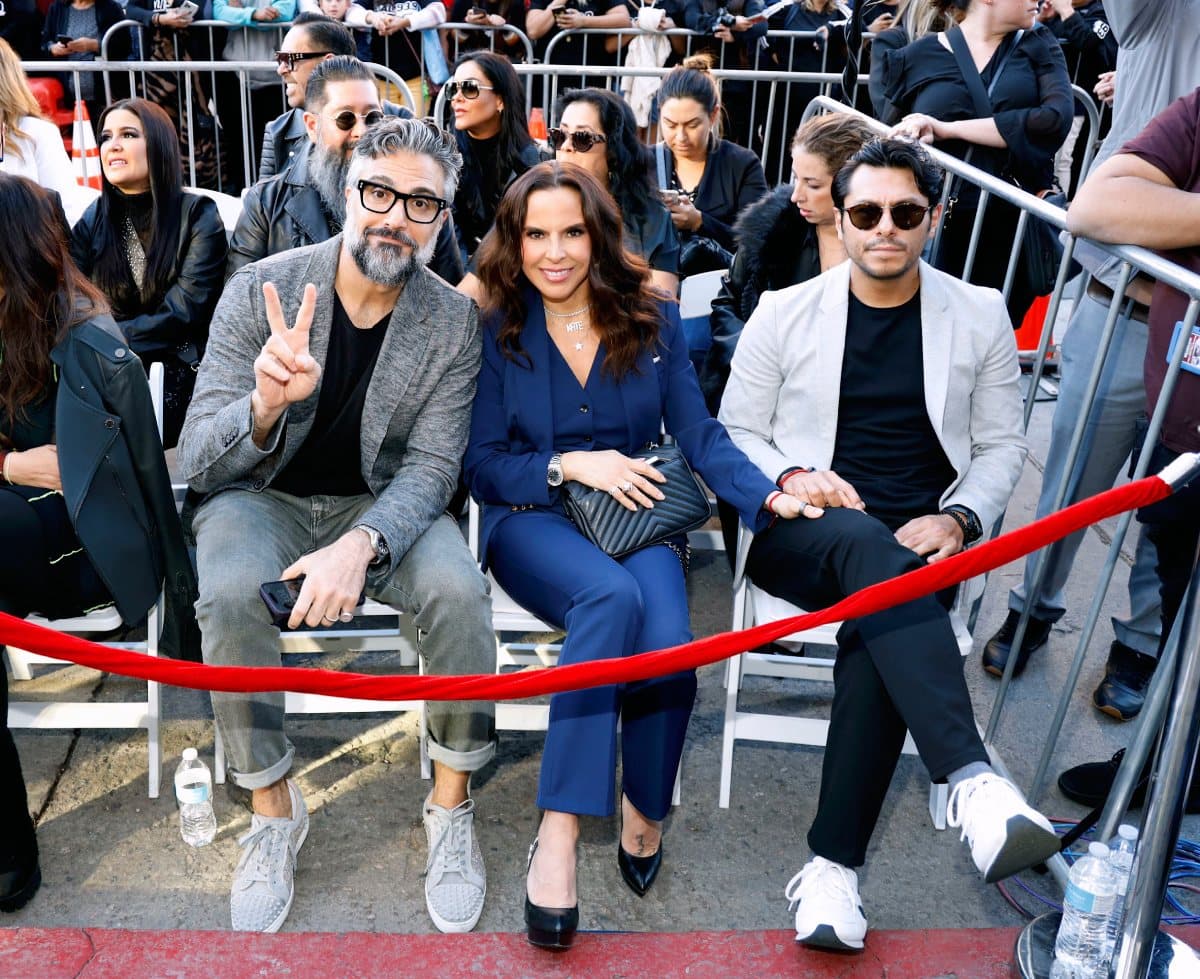 La actriz tuvo románticos gestos con Edgar Bahena