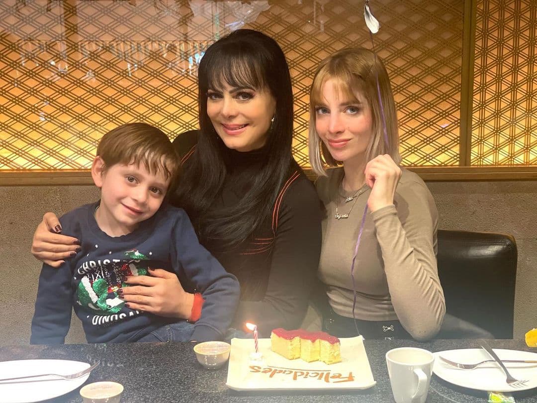 Maribel Guardia y su nieto José Julián