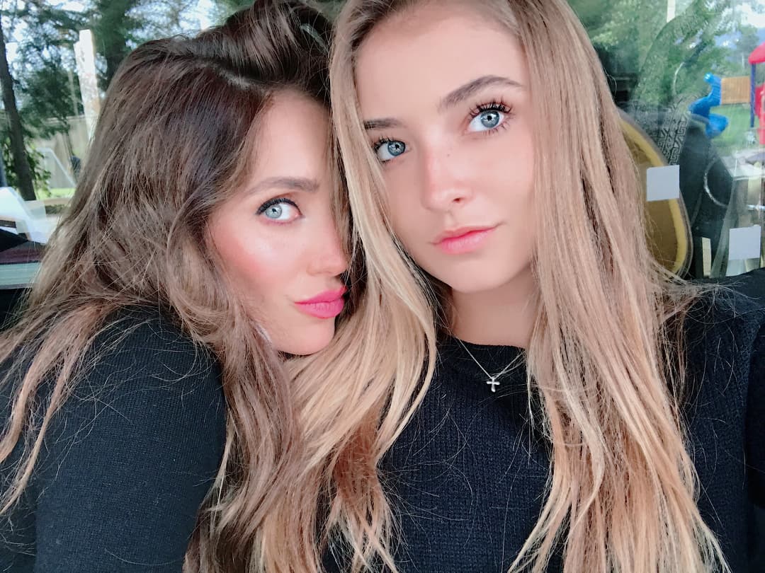 Sobrina de Anahí se convierte en Mía Colucci y realiza dueto junto a la exRBD: 'Idénticas'