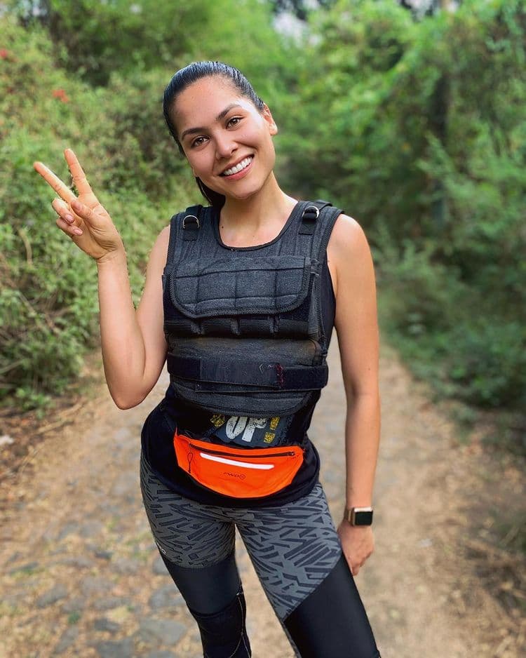“Qué bella eres”, “Hermosa”, “Me explican tanta belleza en esta mujer”, “Por eso eres Miss Universo”, “Siempre luces increíble”, “Ejemplo de mujer bella”, “Estás de impacto”, “Qué guapa”, “Más bonita imposible”, son algunos de los mensajes que ha recibido la joven.