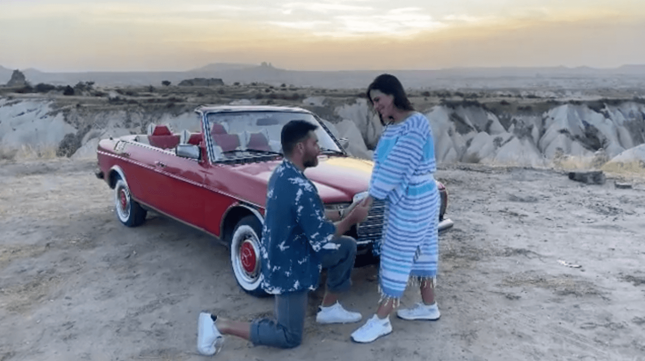 Julián Gil le hace creer a su novia que le pedirá matrimonio y famosos reaccionan indignados