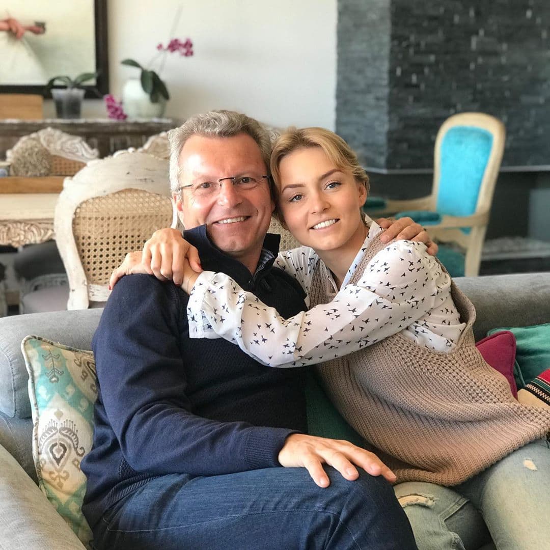 Angelique Boyer destapa el debut de su papá como actor en Imperio de Mentiras: ‘Se ve muy guapo’