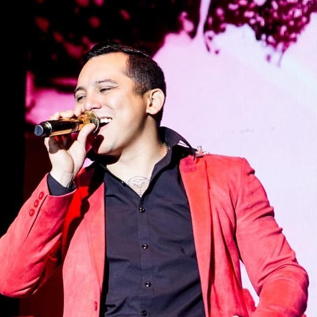 Seguidores de Edwin Luna crean hashtag para impedir su boda