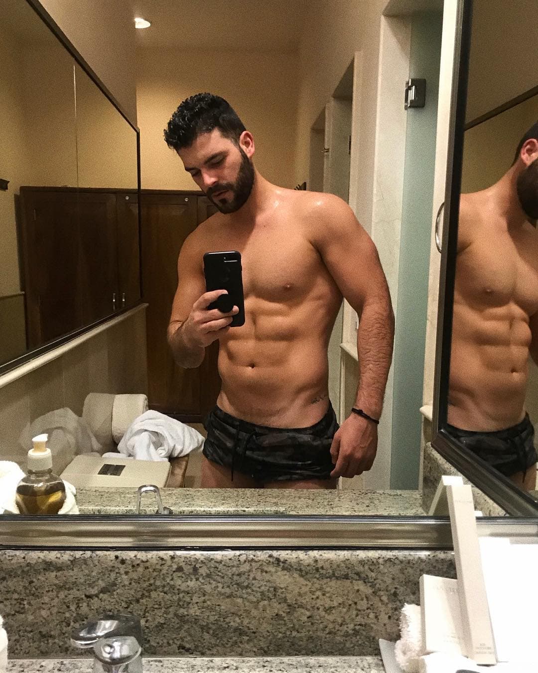 En 2016 lo vimos en La señora Acero 3: La coyote.