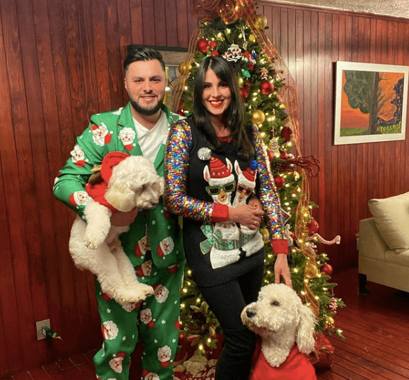 Desde hace cinco años, Paul Stanley mantiene un noviazgo con la actriz y conductora Yoely Bernat, con quien vive desde hace tres años y junto a la que ha formado una tierna familia, al lado de sus mascotas.