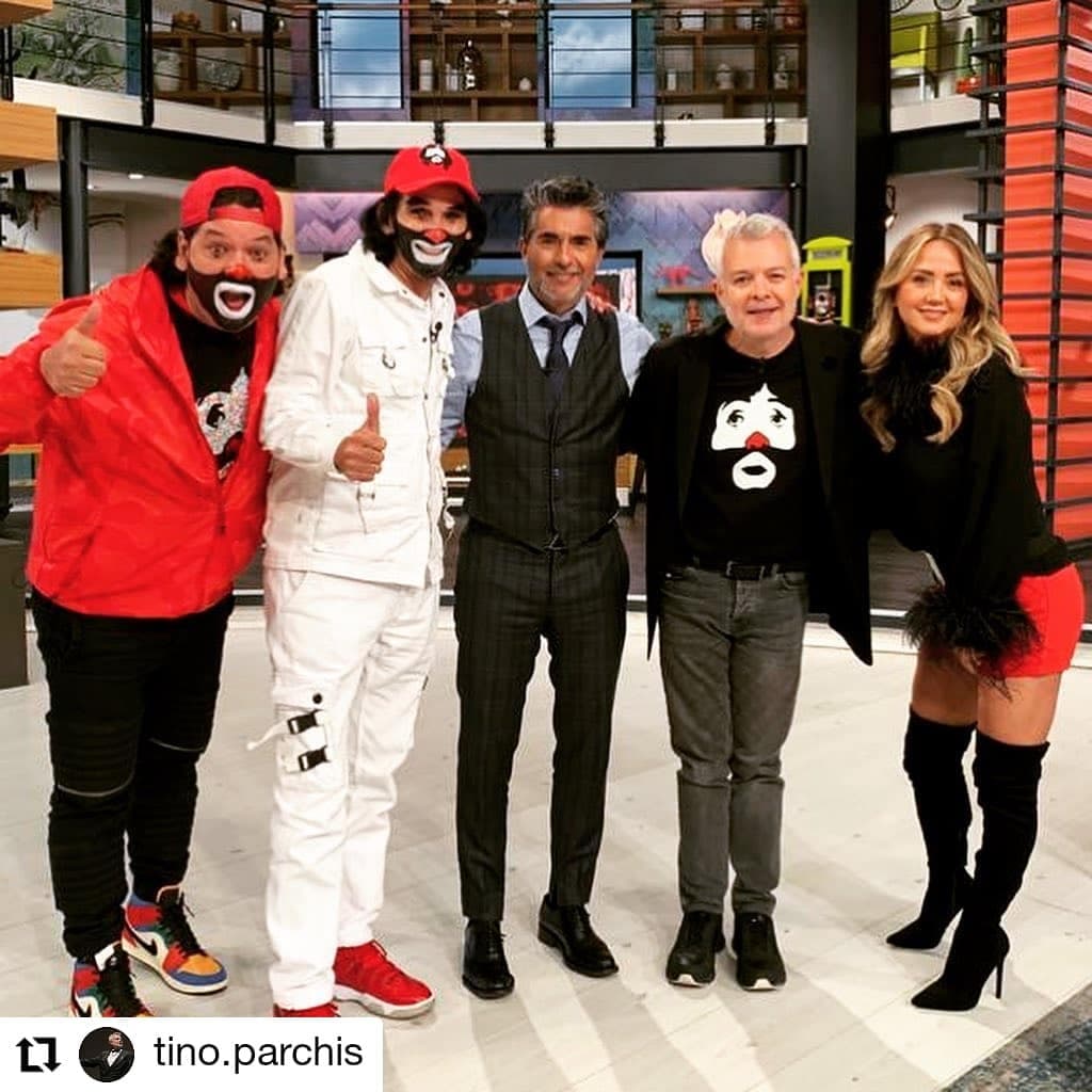 Promocionó sus shows online y por streaming en varios programas de televisión, como 'Hoy' y 'Cuéntamelo ya'.