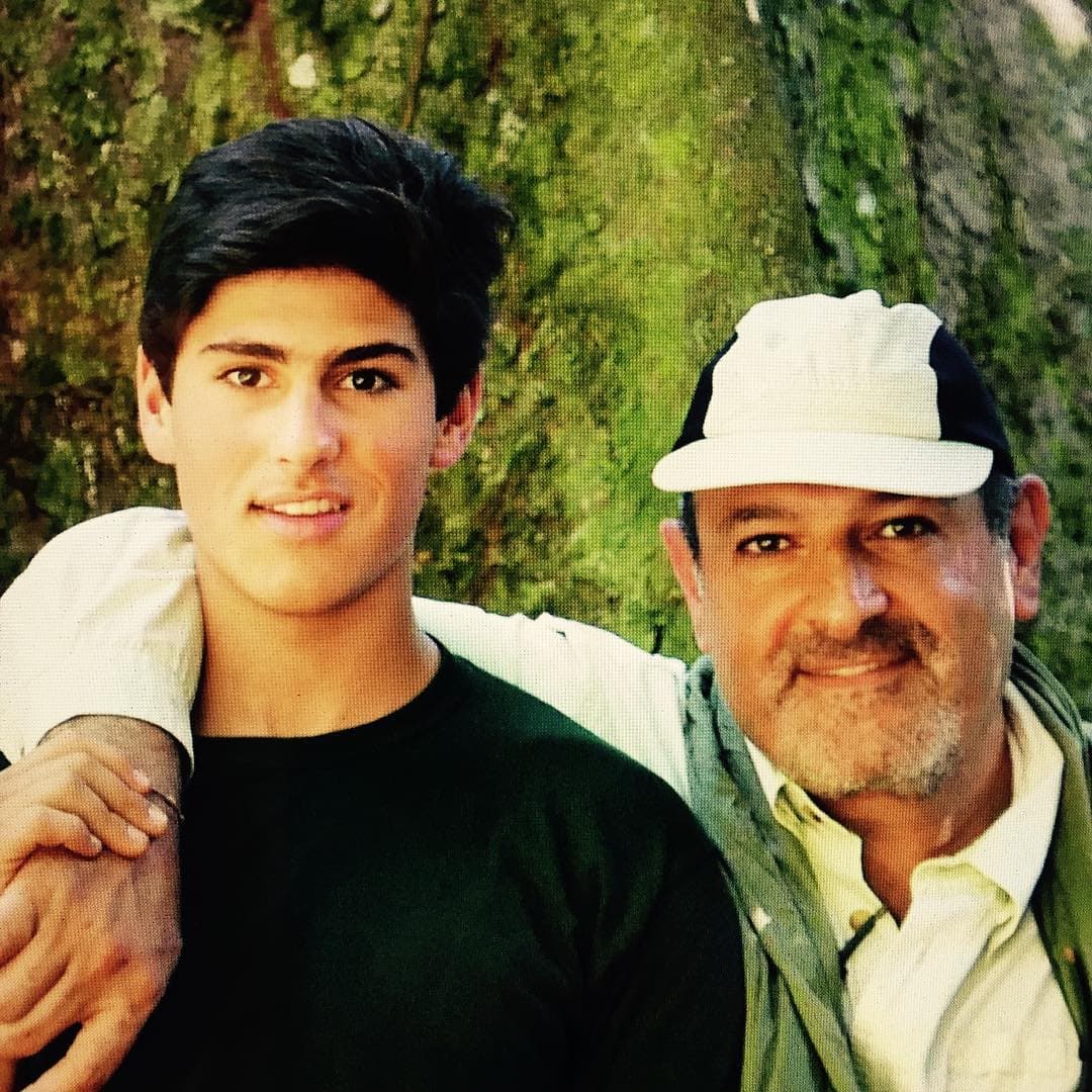 El empresario mexicano Arturo Elías Ayub también es seguidor de Micho, pero su caso es distinto, pues con él tiene un lazo familiar, ya que su padre Michel Kuri, es primo de Johanna Slim, esposa del famoso ‘tiburón’.