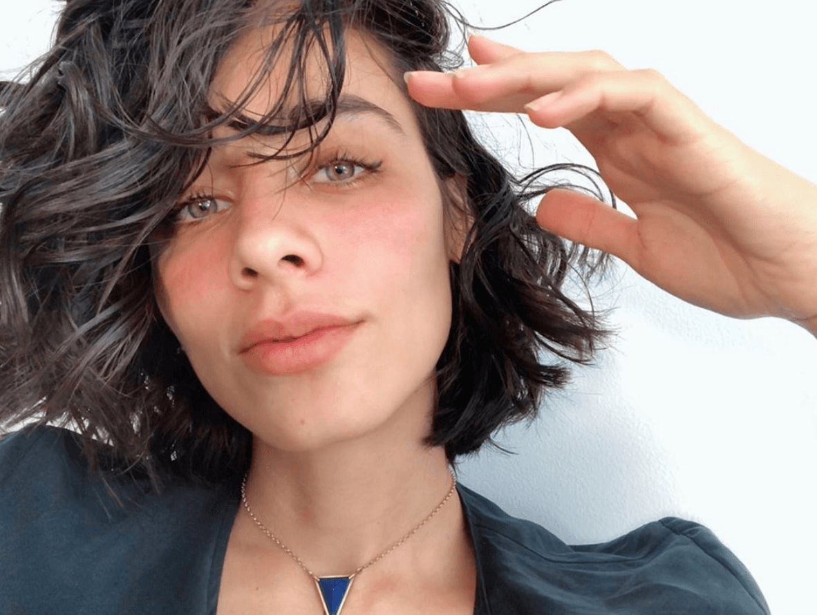 Sobre las fotos en las que aparece sin ropa y mostrándose como es, sin importar las imperfecciones de su cuerpo, dijo que de esta forma siente que sí es ella misma. “Me encanta. Veo las fotos y veo a la persona que veo en el espejo. Muchas veces me pasa que veo fotos mías y no me reconozco, no me encuentro y ahí digo ‘Mira, sí esa soy yo’”.