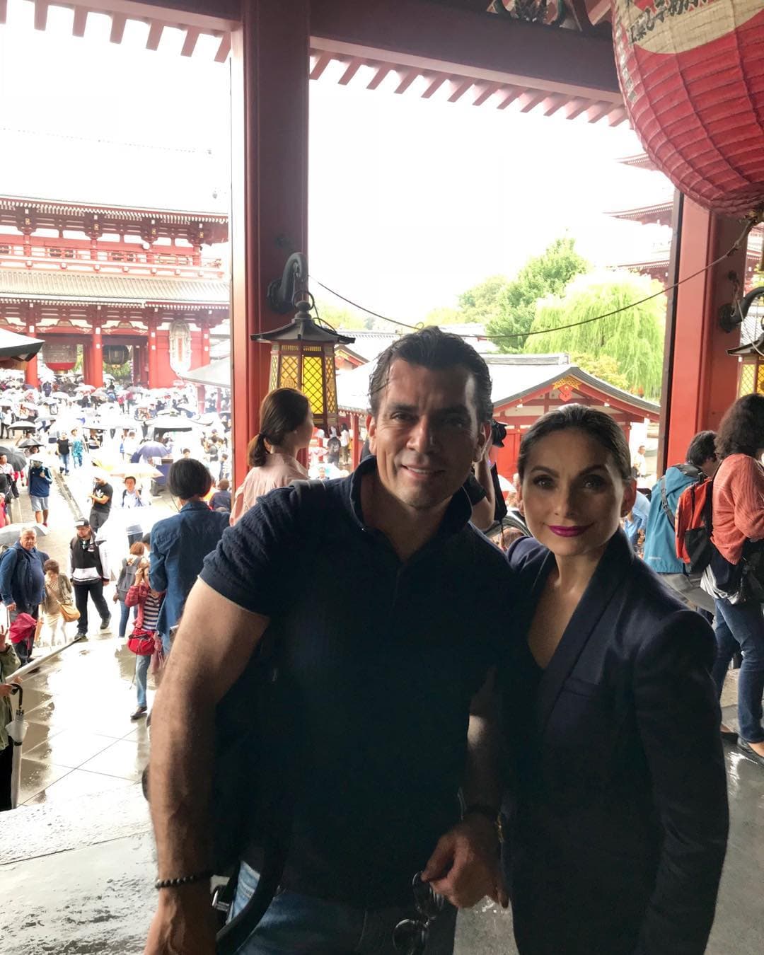 Jorge Salinas y Elizabeth Álvarez presumen su romántico viaje a Japón