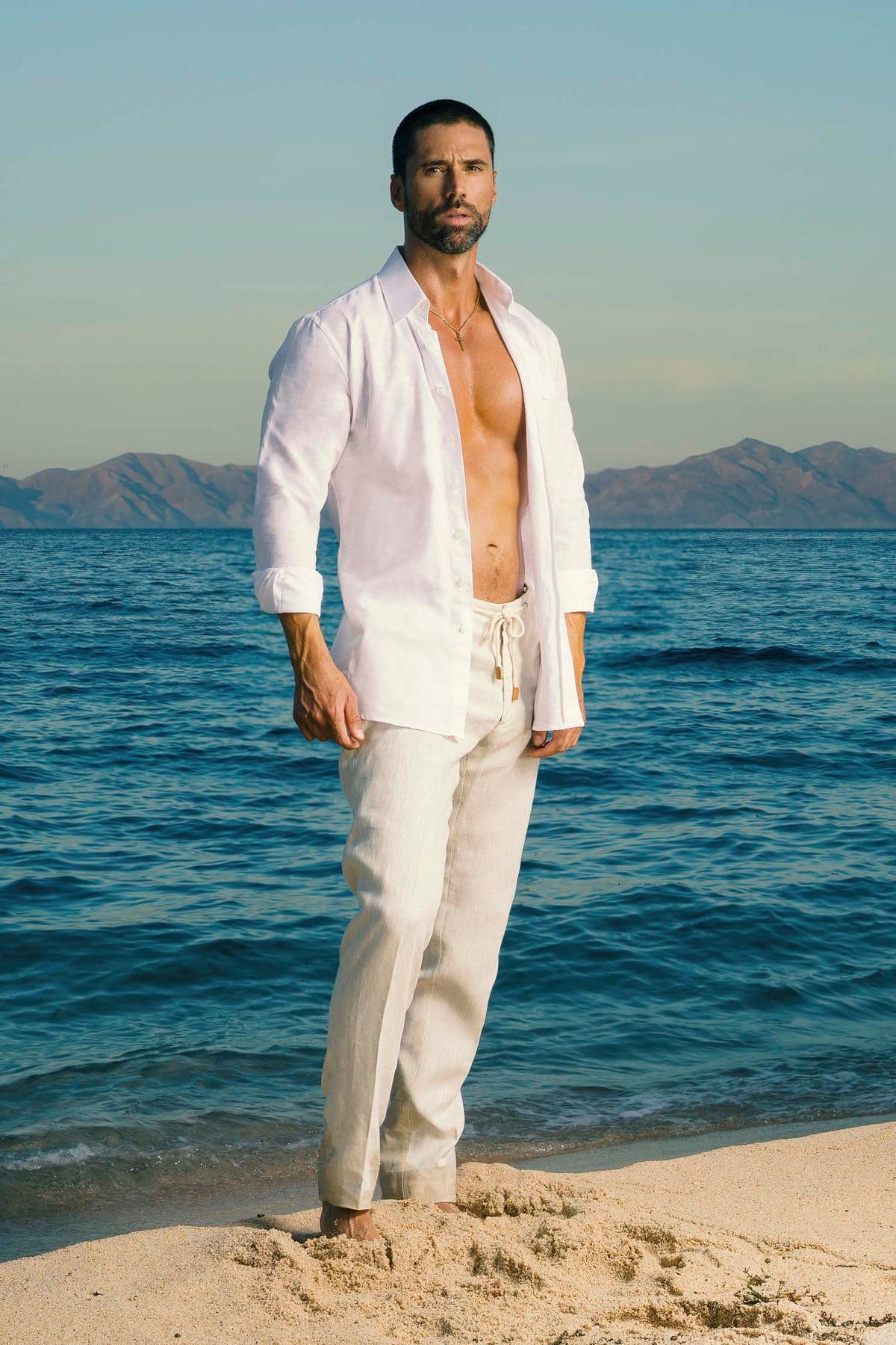 Rafael Novoa respondió a los cuestionamientos si es familiar del galán