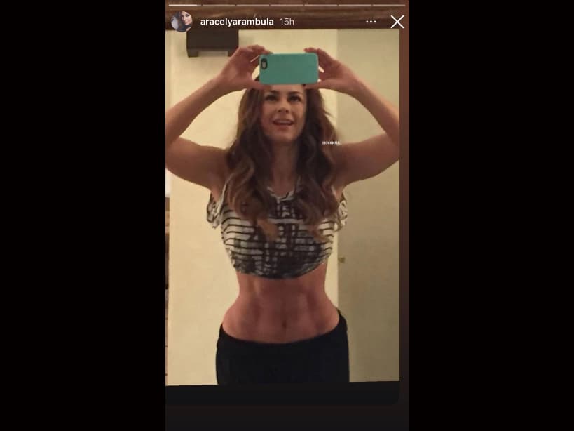 Aracely Arámbula presume diminuta cintura y abdomen marcado