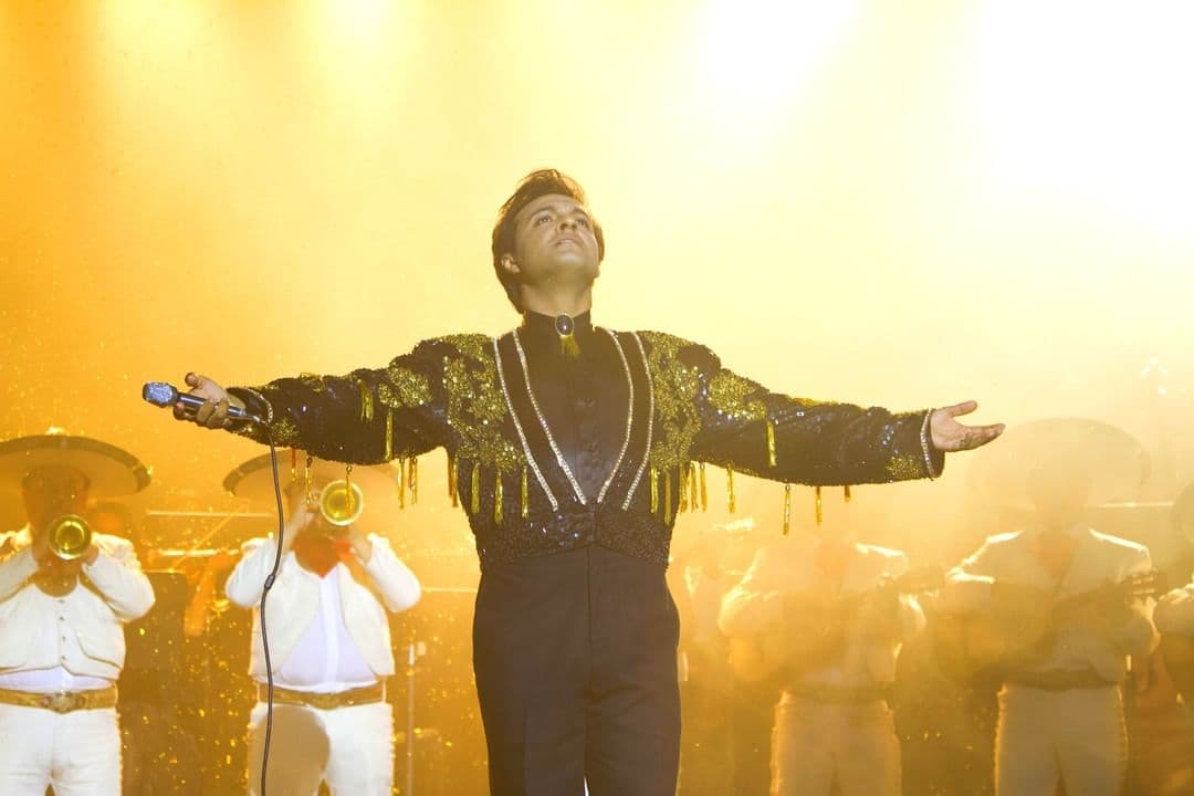 5 Poderosas razones para ver ‘Hasta que te conocí’, la bioserie de Juan Gabriel